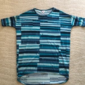 Small Lularoe tunic
